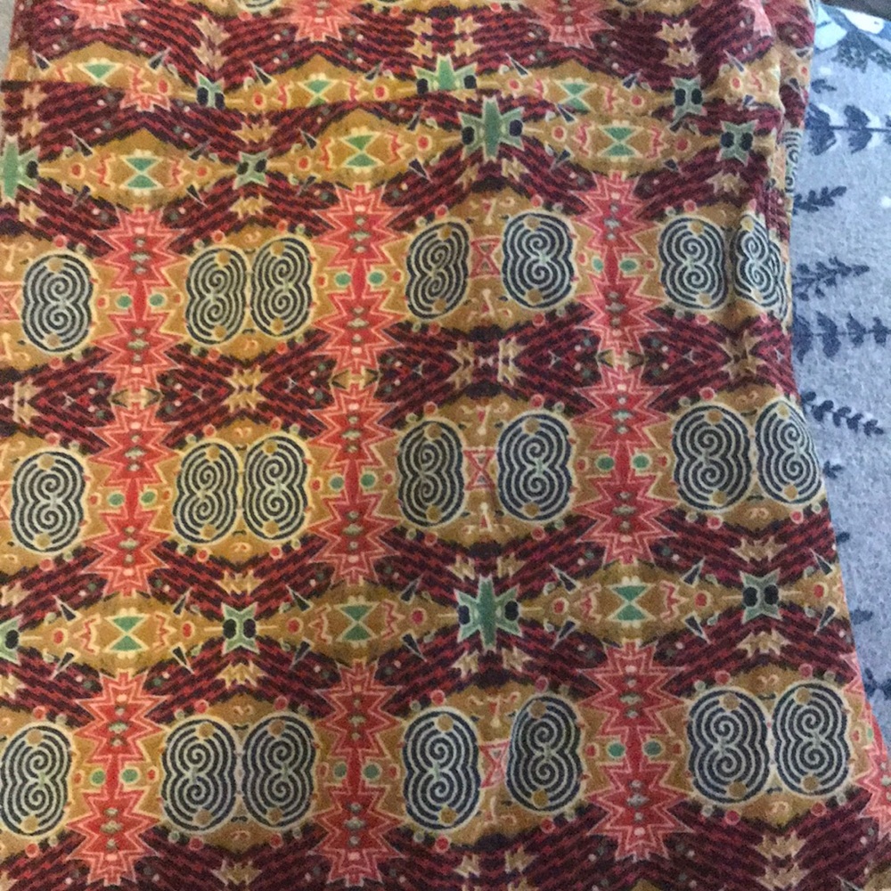 Never worn Lularoe leggings